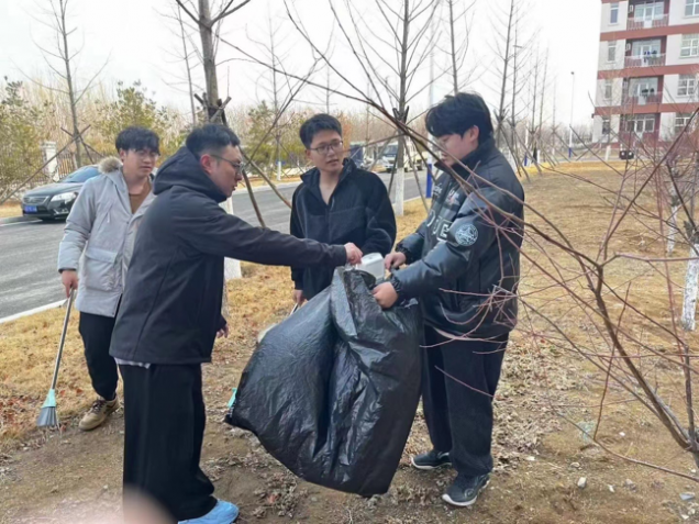 踐行雷鋒精神 筑牢紅色根基